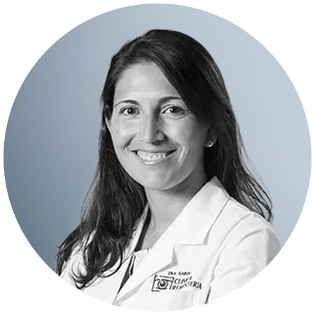 Dra. Montserrat García González